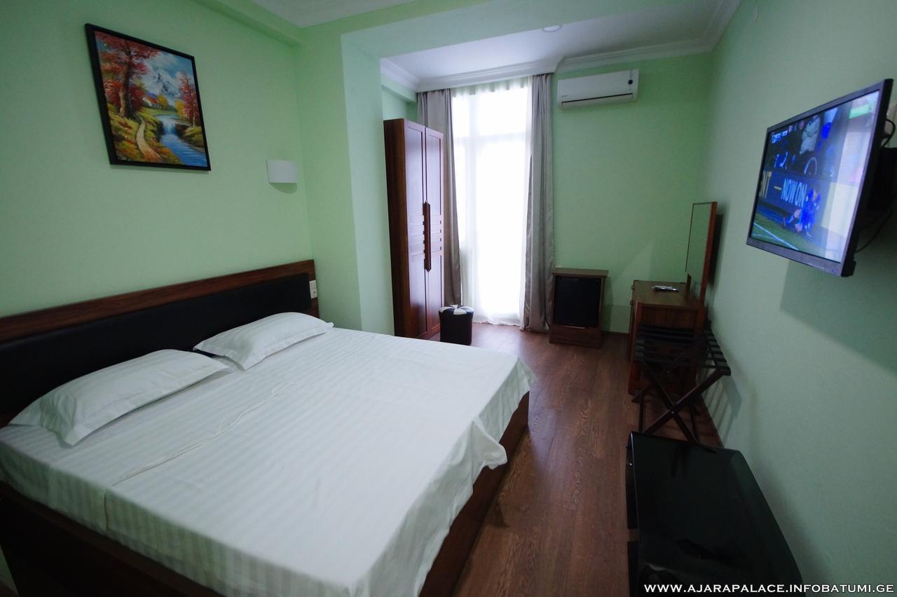 Ajara Palace Batoemi Buitenkant foto
